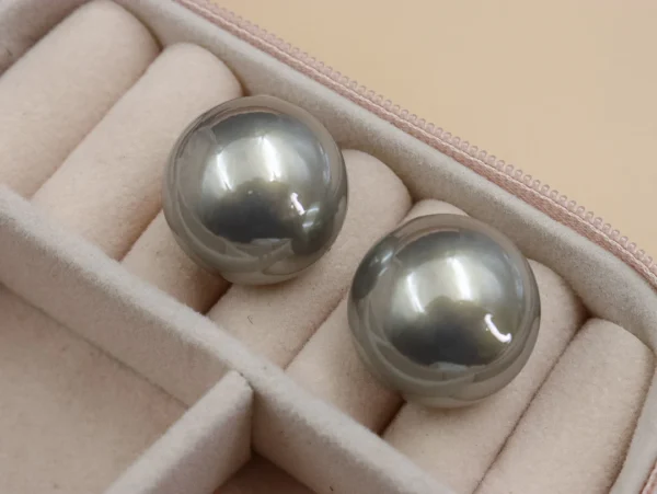 Pearl Studs (25mm Size)