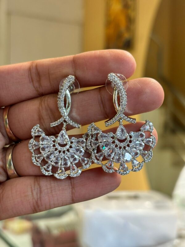 AMERICAN DIAMOND FLOWER EARRINGS